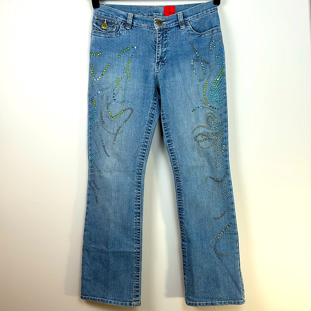 V CRISTINA WOMEN'S JEANS size 8 with embellishments and button back pockets